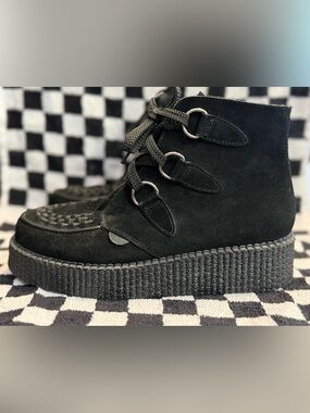 Extremely Rare Underground London Black Suede Creeper Booties (new)